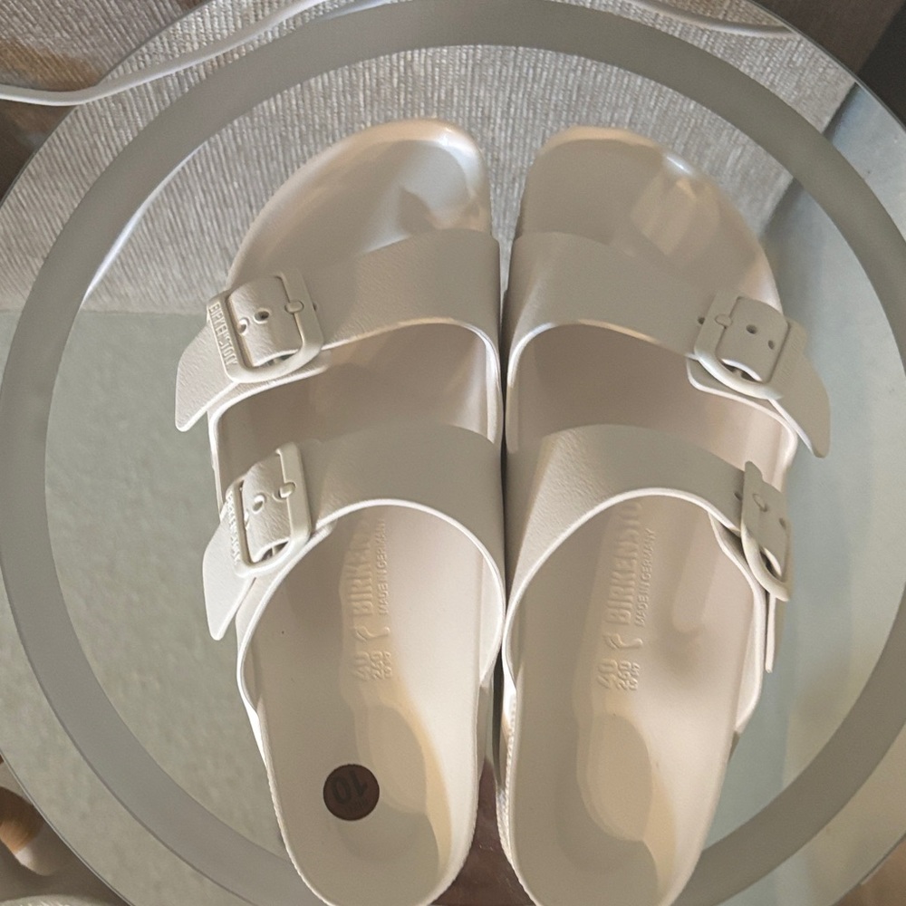 Birkenstock Women's Cream Sandals